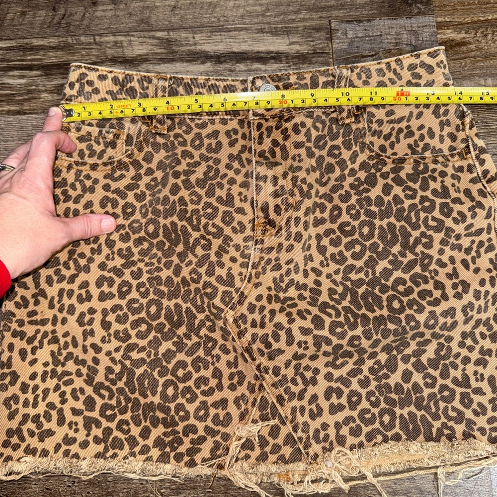 PacSun Leopard Print Denim Mini Skirt Raw Hem Size 25 - Picture 5 of 6